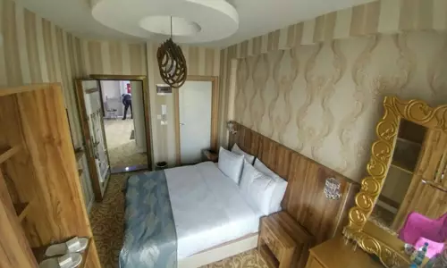 هتل کریستال وان